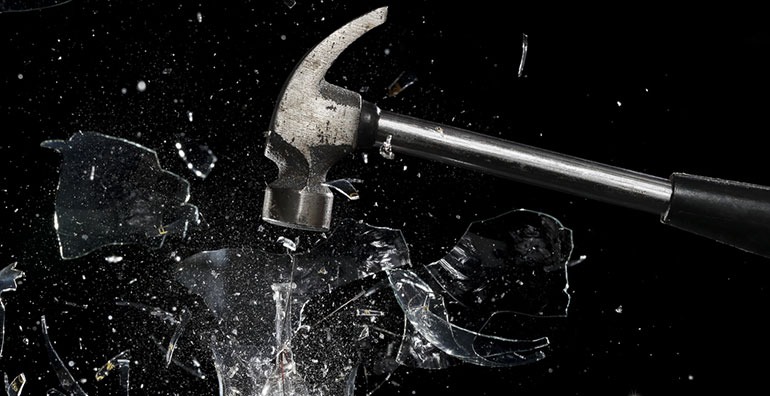 DENTI DEVITALIZZATI CHE SI FRATTURANO: scopri perché succede e come evitarlo!